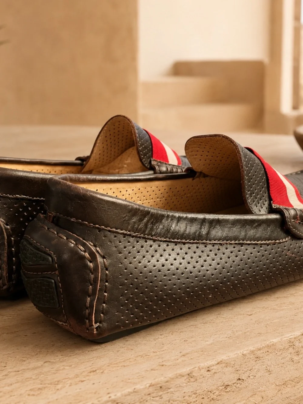 Bugatchi Dark Brown Perforated Leather Driving Loafers Men’s 11.5 Stripe